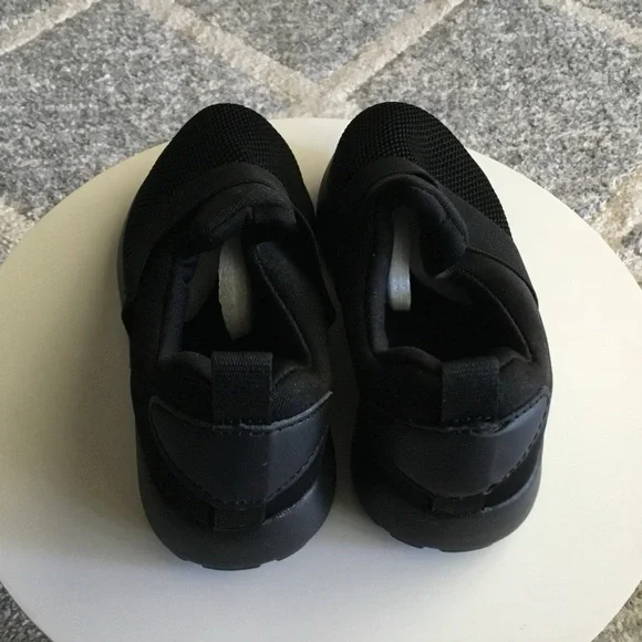 NEW Black Running Slip On Shoes - Picture 2 of 7